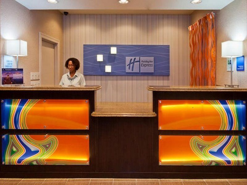 莱克兰套房智选假日酒店 外观 照片